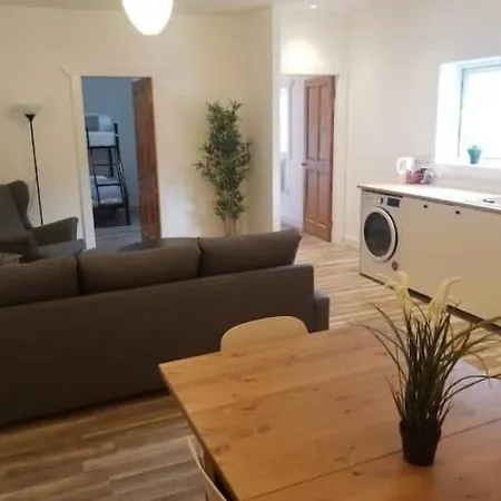Just Renovated City Semesterbostad
